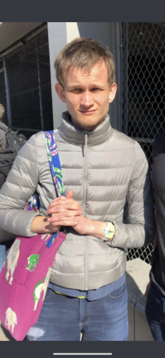 bigvibessss's tweet photo. he brought drip from the future https://t.co/CxCXCZimRi