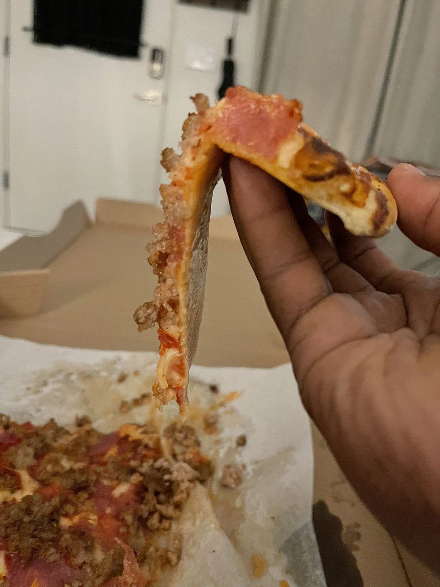 Pizza in Arizona is just disappointing. <a href="/stoolpresidente/">Dave Portnoy</a> avoid at all cost! Rotten Johnny’s Wood-Fired Pizza Pie in Sedona