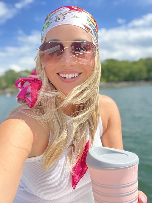 You know me, boat day always! https://t.co/28MoDz6Ii6