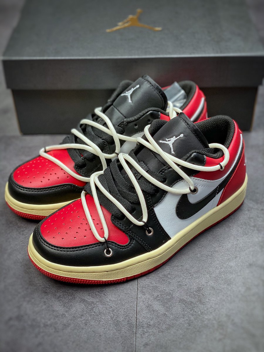 ナイキ、アディダスなどの第一線のファッションシューズを運営しています。
安価な品質保証、返品の理由なし、アフターサービス保証。
经营一线潮牌鞋，如耐克、阿迪达斯、匡威、万斯等等。
物美价廉，品质保证，售后保证。
加微信：sixsx66   
telegram：t.me/twgail