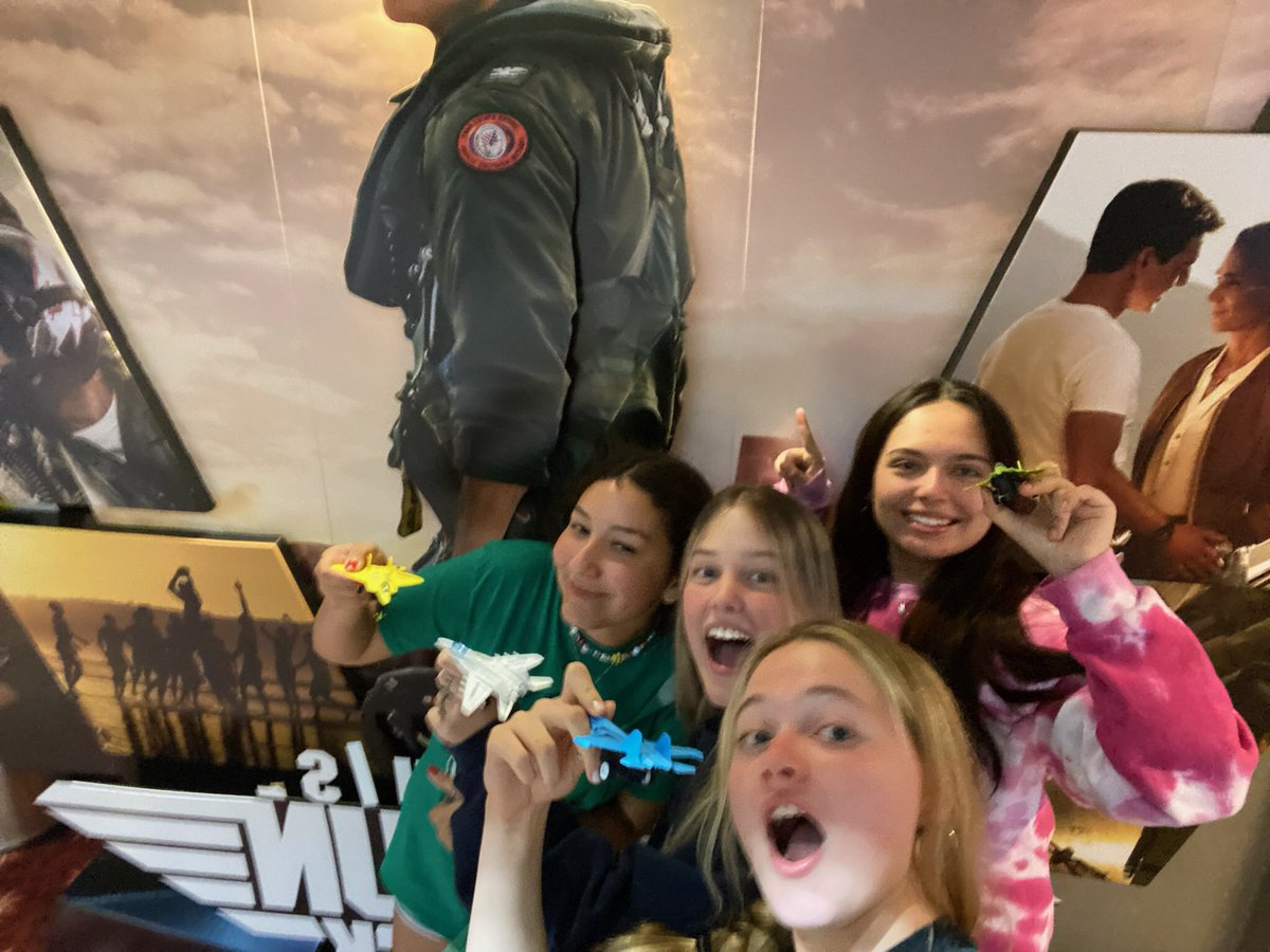 mlopuus's tweet photo. @TopGunMovie @TomCruise @Miles_Teller Second viewing was even better !!!!😩 #WeLoveRooster🐓 #DontThinkJustDo #SMOKEINTHEAIR !!!!! https://t.co/ReuRbE5Rep