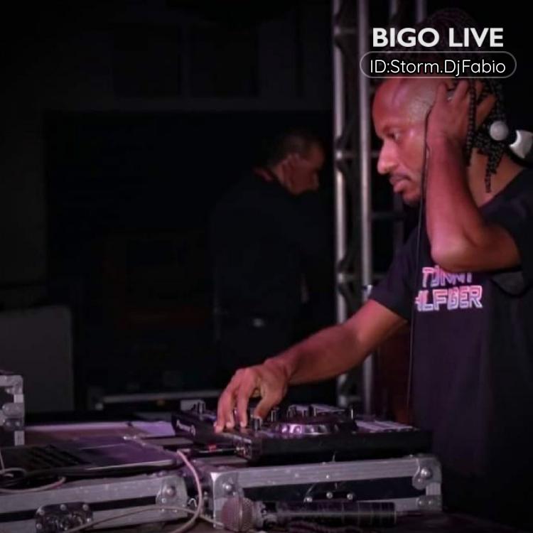 GuilhermeOlove2's tweet image. ᴰᴶFabioCampos te convidou para a festa! #BIGOLIVE slink.bigovideo.tv/yMshuc