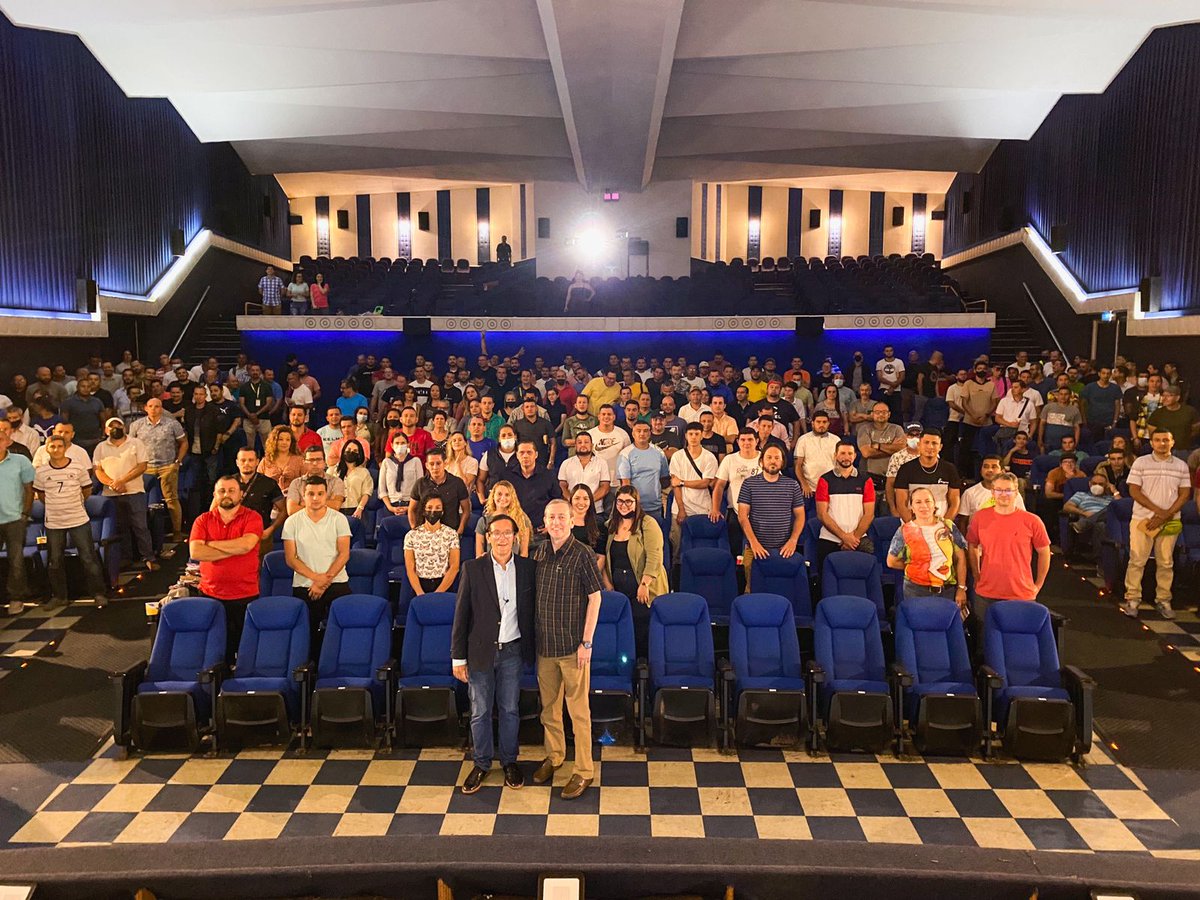 hinfantei's tweet photo. Imagen de #costarica🇨🇷, en el teatro Magaly, una de de las salas más tradicionales de San José, dónde impartí la conferencia con los contenidos de mi libro #Felicidadlaboral para más de 200 colaboradores de Distribuidora Lucema,
#Vucability'#Felicidadlaboral @hinfantei https://t.co/ysVd0Yyb9Z