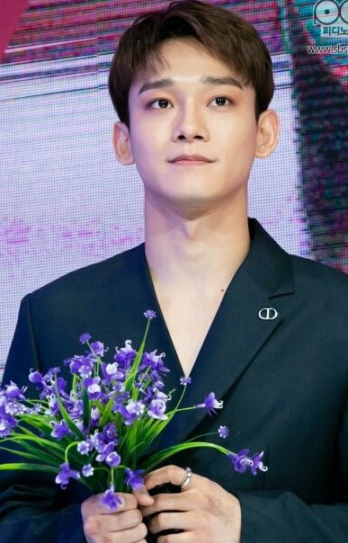سلام 
اینجا اکانت دوم منه از اسم اکانتم مشخصه کیم
 #weareoneEXO
