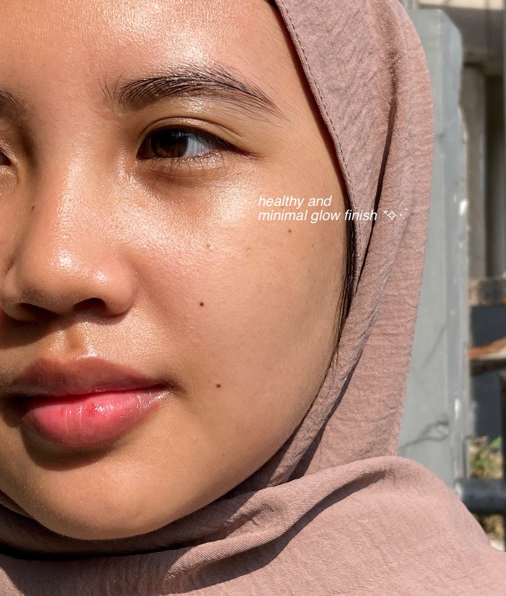 minteavalley's tweet photo. morning routine edisi #newinstash 🤍 (( kecuali toner & lip balm nya ))
biasanya ga sebanyak ini pake skincare pagi tp lagi coba2 aja, ternyata ga bikin sumuk jg pake banyak gini!
ada yang samaan? hihii https://t.co/FzagxuAsHK