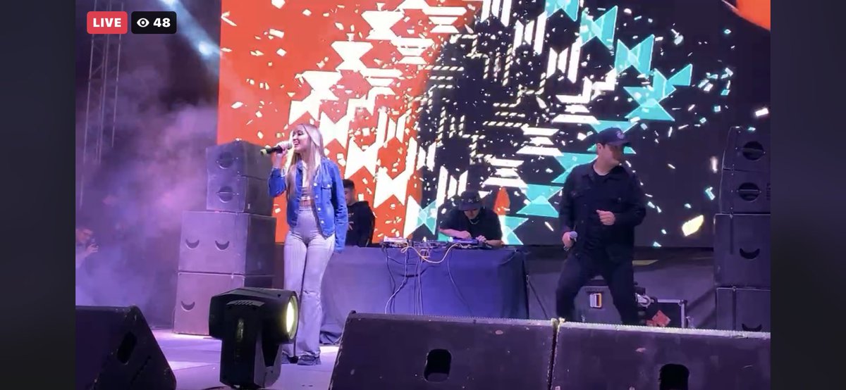 3BallMTYNews's tweet photo. ¡Qué bonito el verlos nuevamente juntos en un escenario, con rolas como Inténtalo y Baile de amor que han dejado huella en la historia musical!

@3BallMTY esta noche en Singuilucan, Hidalgo. 2022 💣 https://t.co/B4Yyhp6bmy