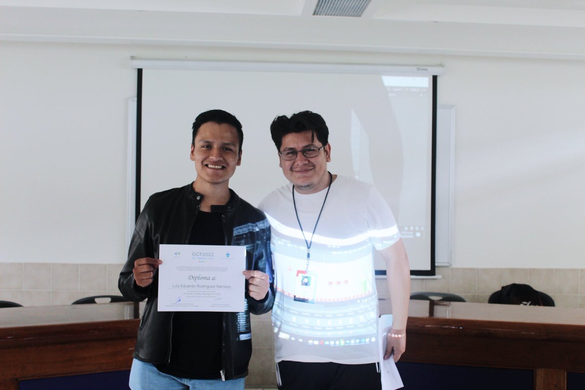 gdgixtac's tweet photo. ❤️Crea tu primer videojuego en Unity❤️
Luis Rodriguez | @elluisorod estuvo con los estudiantes dando un taller de como crear su propio videojuego en Unity.
Fotografia: @groth_yolotzin
#GoogleDeveloperStudentClubs #googledevelopers #GCFest @GoogleDevsLATAM https://t.co/ogKBMlMjRS