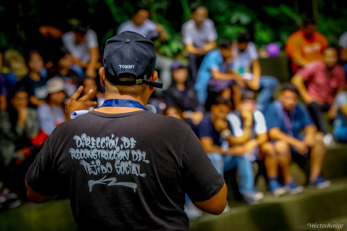 HectorAvelar_'s tweet photo. Tremendo lo que hace @sliptone con los jóvenes. Hoy le di cobertura a una actividad en el Eco Parque Conacaste en Santo Tomás... Un Crack 👊🏻 https://t.co/DIk1UZEsrB
