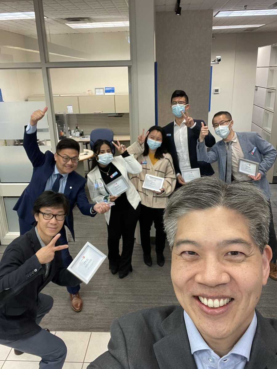 Well done and thank you Team University Market Place UBC and <a href="/JASON_HUANG_C/">Cool</a> for being the best Loyalty Branch in #BMObcy and the recipients of our Q2 RP Ambition Award.  Your focus on Guidance and Advice truly help our Customers Make Real Financial Progress