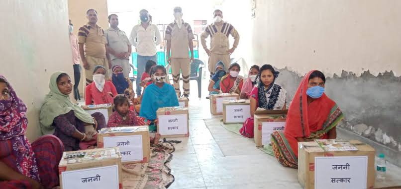 'Respect Mother hood'
Campaign has been started by Saint Dr Gurmeet Ram Rahim Singh Ji Insan .Dera Sacha Sauda volunteers provide nutritionfood and medical aid to such poor pregnant women
#SafeMotherhood