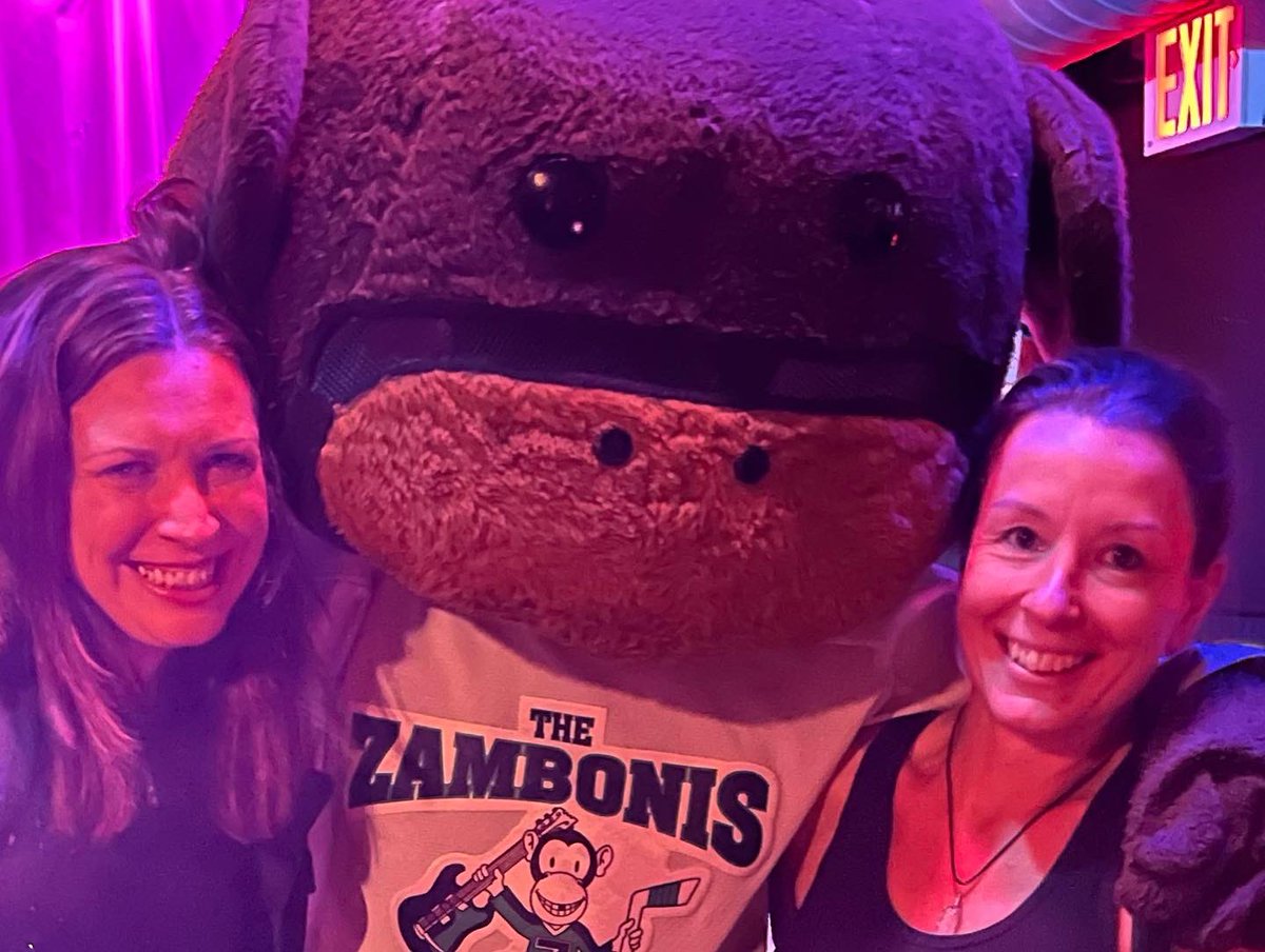 KMac112's tweet photo. Great time with the Zambonis, the Hockey Monkey, and Carrie! #hockey #hockeysongs #songsabouthockey #zambonis #hockeymonkey #LGR https://t.co/BVURVBvv1x