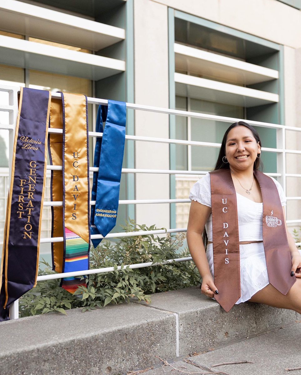 victorialieraa's tweet photo. I graduated today as a First Generation Latina with a Bachelor’s degree in Electrical Engineering. I’ve been thinking about the moment I’d be able to say that since the day I started college and we made it 🥲 #latinasinengineering #firstgen https://t.co/8F9znlbrjF