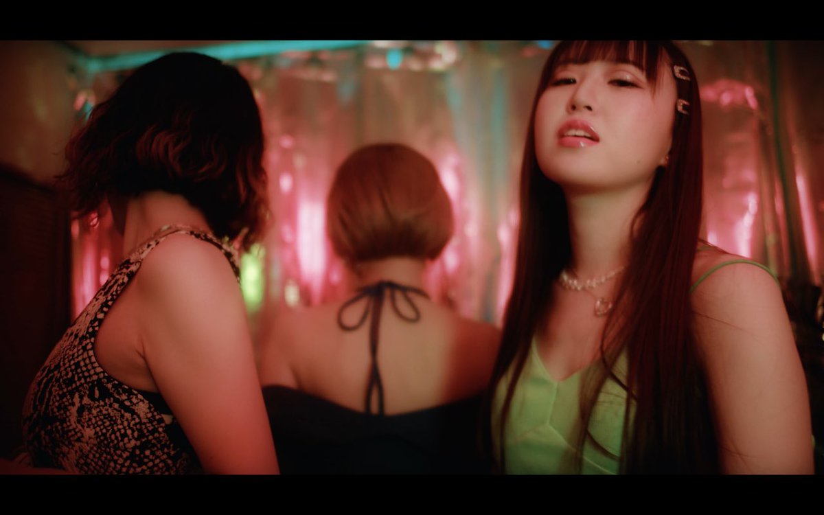 misamisa_0817's tweet photo. 🌟✨🌟✨🌟

'toi et moi' music video out today at 18:00JST🥺💚

🌟✨🌟✨🌟 https://t.co/dg75OrHJS0