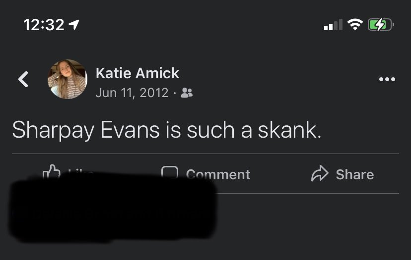 amickatie's tweet photo. Still can’t stand that lil slut https://t.co/K51BfF5ZNq