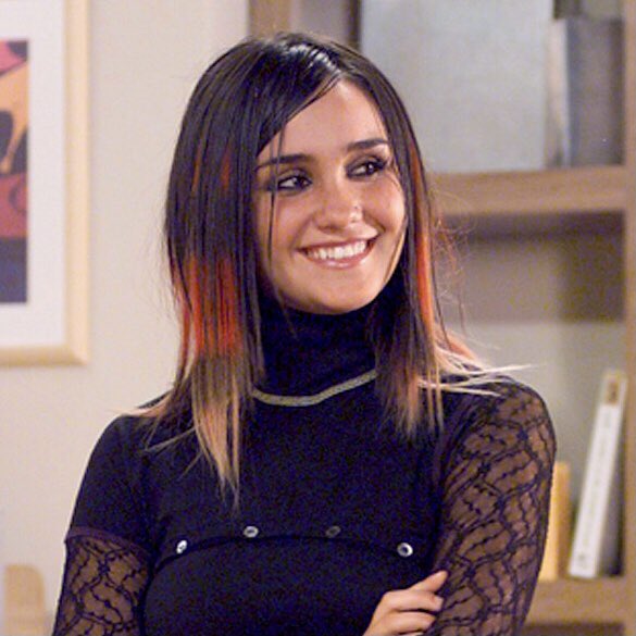 mariarchive's tweet photo. Dulce María em 2022 com as mechas da Roberta, esse é o tweet https://t.co/KHZ7GEBoy7