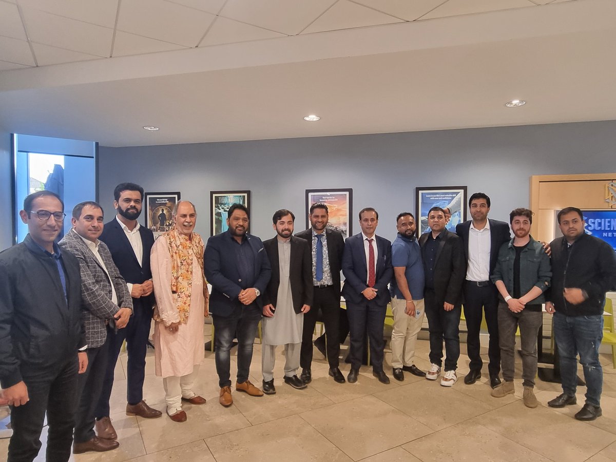 Pak_Ire's tweet photo. Members of Pakistani community enjoying Satinder Sartaaj Live event in Dublin this week. Thanks @gkentertainmen for organising a fantastic Punjabi-Sufi music night and promoting Punjabi culture in Ireland. https://t.co/q086hDAqVG
