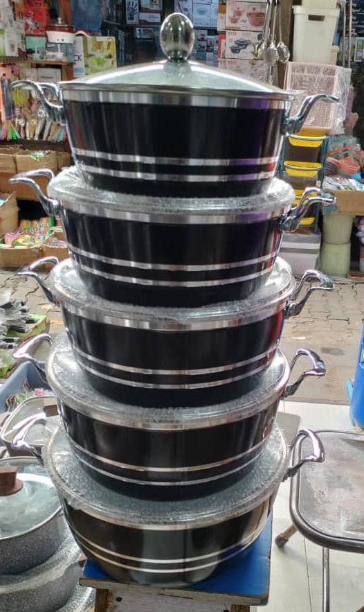 Justoccasionsk2's tweet image. Die cast ceramic pots now up for grabs

60000 nAira only

Callnor whatsapp 09074720504

#cooking #cookingpots #diecastpots