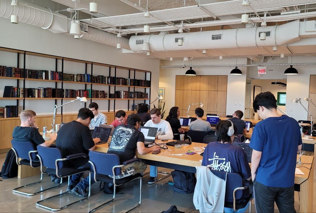 in TX for OsmoCon/celebrate Osmo 1yr bday, but due to recent events our devs work tirelessly until the AMs to make things right. it's a honor to witness this &amp; serve the <a href="/osmosiszone/">Osmosis Zone</a> ecosystem 🔥🧪 #therealdeal