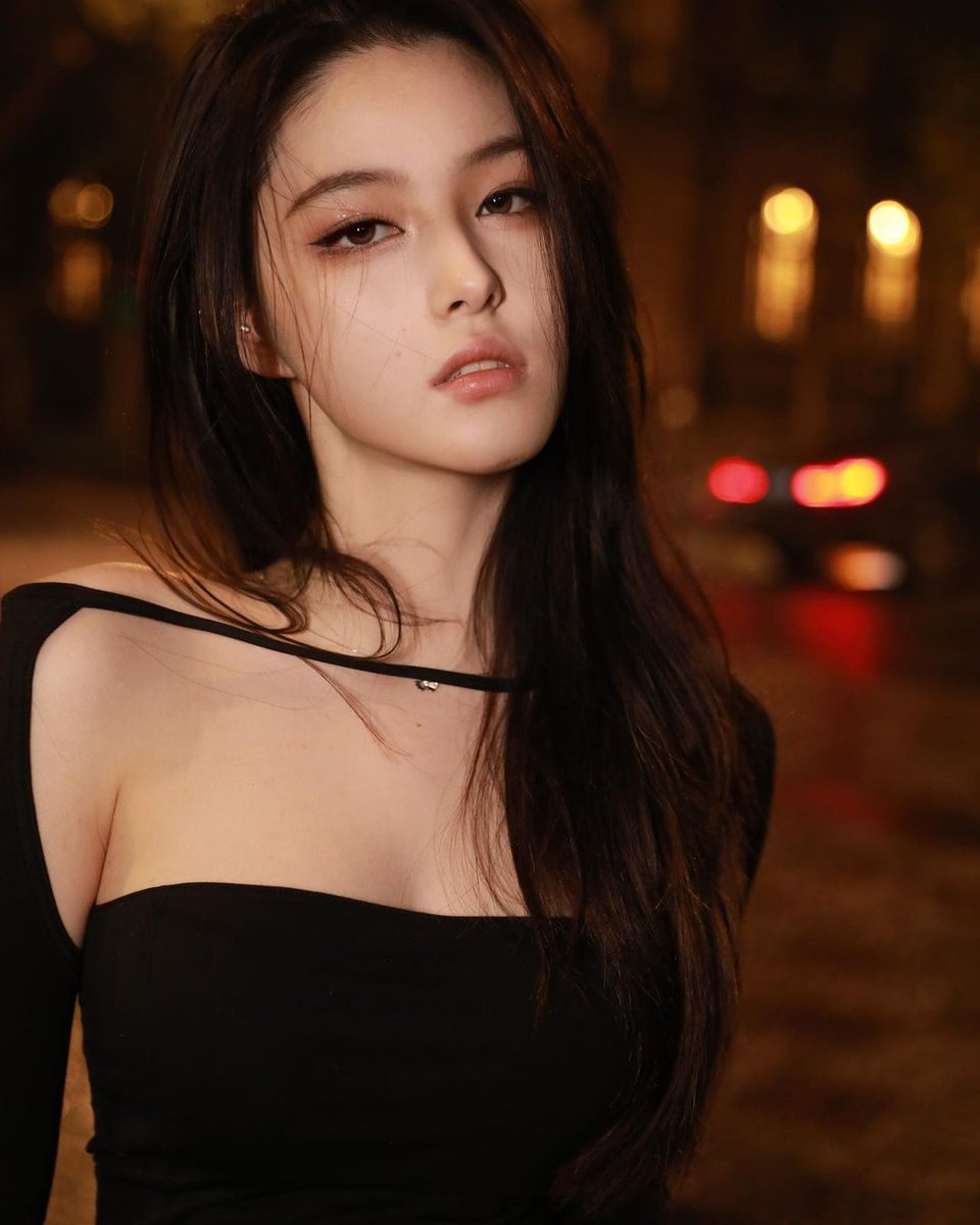 /Lamento la larga ausencia ya me pongo al corriente  🖤

#FreeRol #SexRol