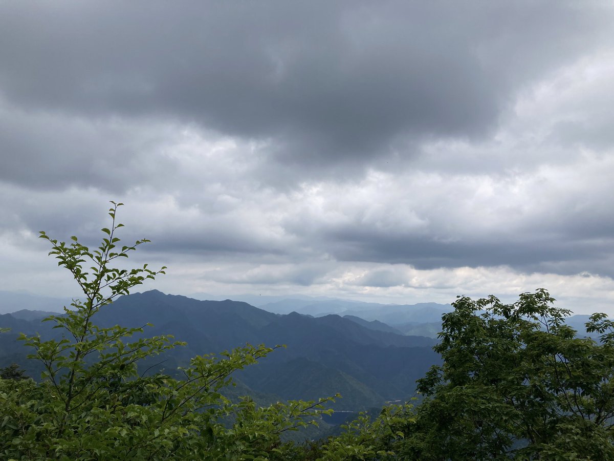 Tob1nyAn59's tweet photo. 愛知県、奥三河の　#宇連山　

#蔦の滝　#低山ハイキング
#空がある風景 https://t.co/xX1lN9pcqD