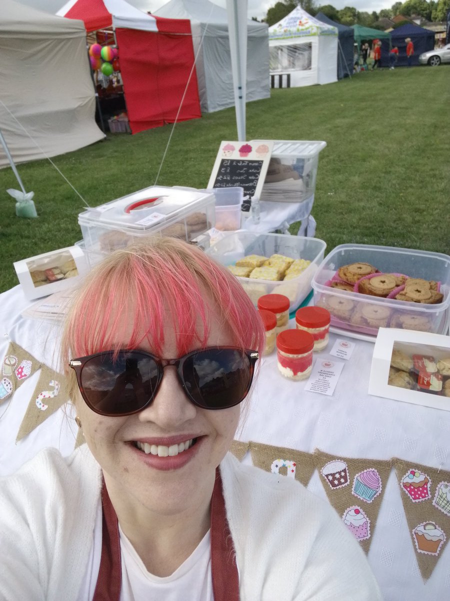 We have a stall at Market Harborough Carnival today at Symingtons Recreational Park, come say hi if you're here too! 

#joejoesbakes #jjb #smallbussinessleicestershire #leicetershirebusinesses #leicestetshirerbaker #carnival #marketharborough #marketharboroughcarnival #baker