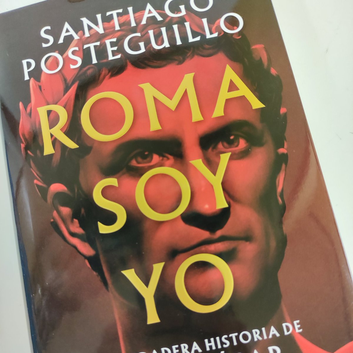 LobatoAst's tweet photo. @SPosteguillo  Ya estaba pasando demasiado tiempo sin adquirir este libro .. seguro que al nivel de todos los anteriores . https://t.co/1QhAWvlVhZ