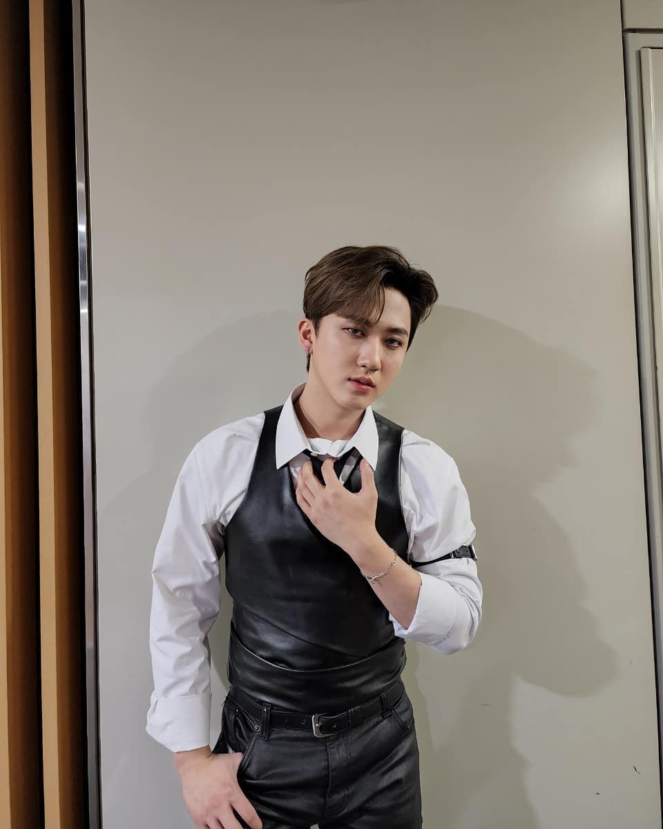 embryuez's tweet photo. ㅤ 

               ㅤgood evening.

ㅤㅤ https://t.co/DBM77d1S3w