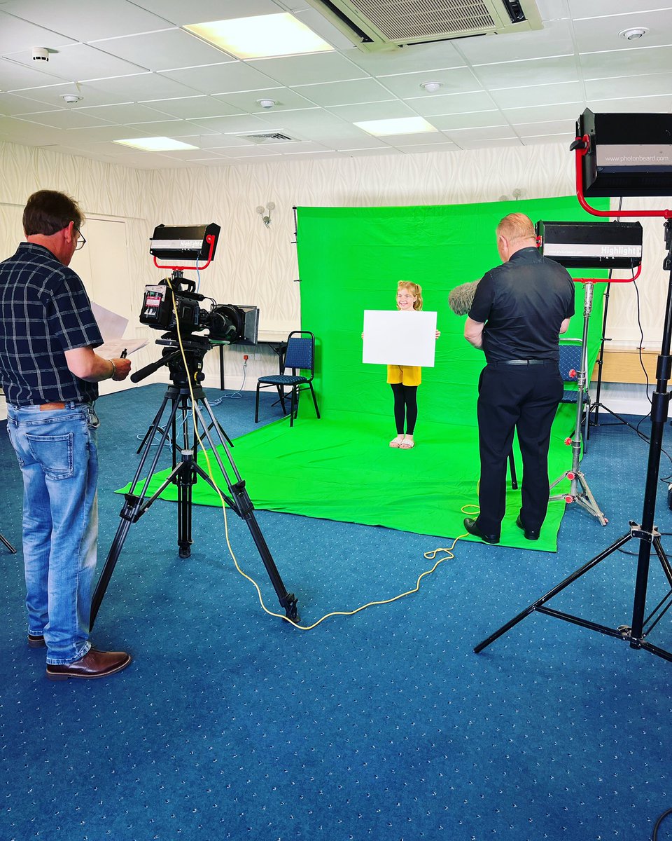 KortManagement's tweet image. Good luck to our brilliant young Eliza on a shoot today! 🎥🎬 #childactor #promoshoot