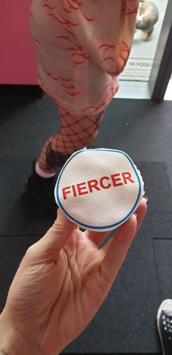 Cats, cocktails, cakes.. fair to say the opening party for #significantother on Thursday evening was purrrrfect! 🐱 

Smashed another one out the park <a href="/wearesweetart/">Sweet 'Art</a> #HappyBirthday 

Exhibition is open til the 18th of June so get down to The 'Art Bypass Gallery ASAP!