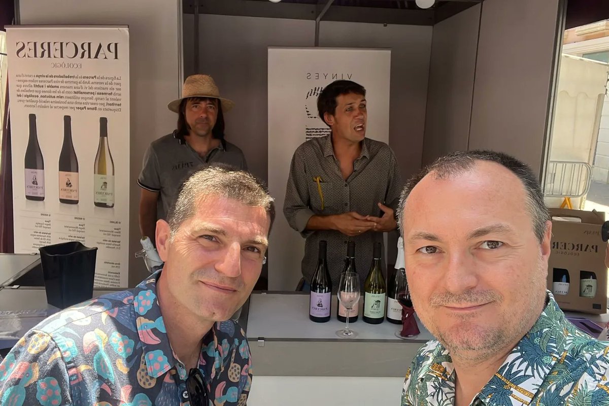 juanluisruizvng's tweet photo. 🍷 Durant tot aquest cap de setmana, 10-12 de juny, pots gaudir d'una nova edició de @TempsdeVi. Copes, tastos, maridatges per gaudir amb amics i família a la rambla Principal de Vilanova.

No t'ho perdis! 

_
#VilanovailaGeltrú #VNG #Garraf #TempsDeVi #Wine #Penedès https://t.co/S4wqG2x9gL