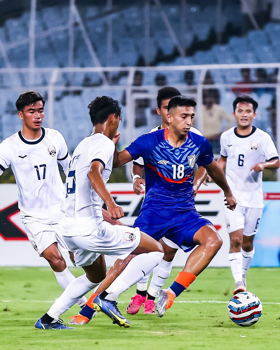BaljitRihal's tweet photo. One-to-many … 🇮🇳⚽️🇦🇷 https://t.co/0Dy4LvoZkC