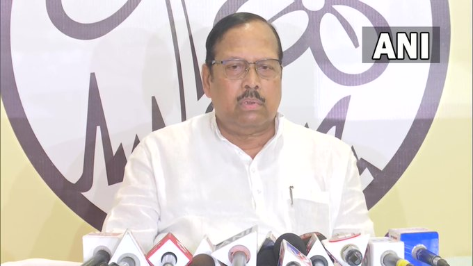 timesofindia's tweet photo. #NupurSharma's controversial remark row | Admin has arrested more than 70 people till now. No one will be spared who is trying to create disturbance. Governor Dhankhar &amp; BJP leaders are making provocative statements on the issue: Sukhendu Sekhar Ray, TMC MP on #HowrahProtest https://t.co/xE7vbc7hYB