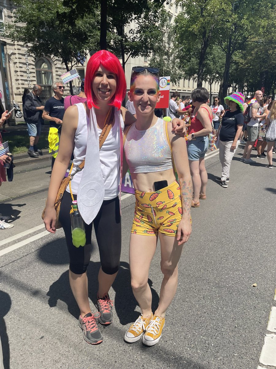 G4div's tweet image. Games [4Diversity] at Vienna Pride!!

JETZT GEHTS LOS!!! 
❤️🧡💛💚💙💜🖤🤍🤎