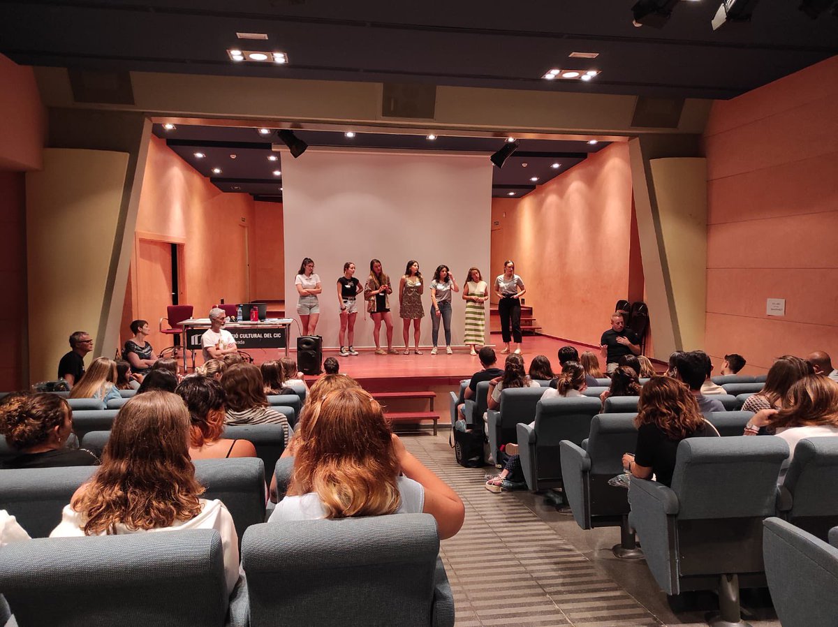 CICVIATGES's tweet photo. Training session for Group Leaders! 

Teniu ganes de conèixer qui us acompanyarà aquest estiu? ✊🏼✊🏼

#summer #welovecic #groupleaders https://t.co/f7jZhqIr9G