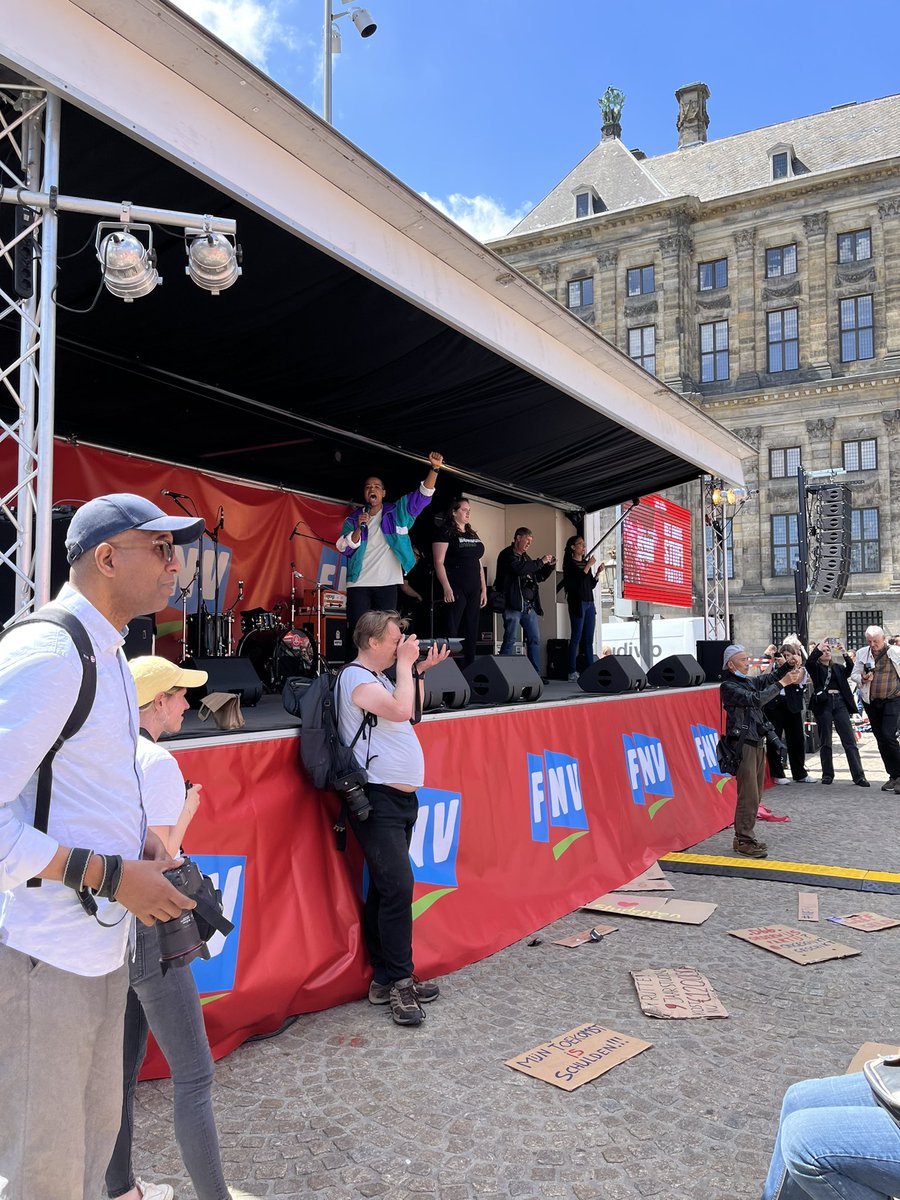 #nietmijnschuld “1 miljard is skeer… wij willen meer” aldus <a href="/amaboahene_/">Ama Boahene</a> <a href="/studentenbond/">Landelijke Studentenvakbond</a> <a href="/FNV/">FNV</a> <a href="/YoungUnitedNL/">FNV Young & United</a>