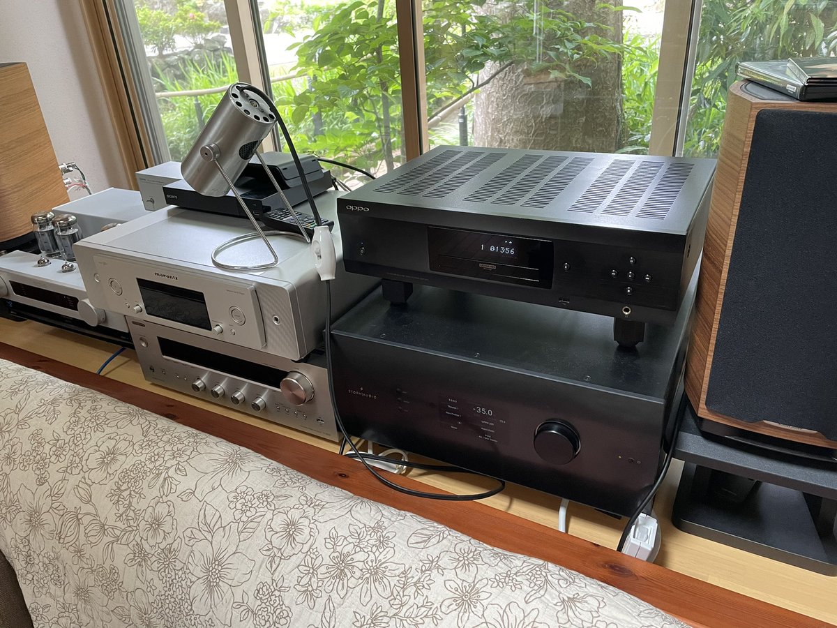 Xenos_audio's tweet photo. 今日はオフ会でした。高い傾斜天井の贅沢な空間で、Auro3Dを初めて体験しました。2chが自然さを失わず透明度と空間性を増してマルチで再生される様に、音楽再生の新たな可能性を感じました。
#Auro3D
#SonusFaber
#StormAudio https://t.co/vODtHNNY75