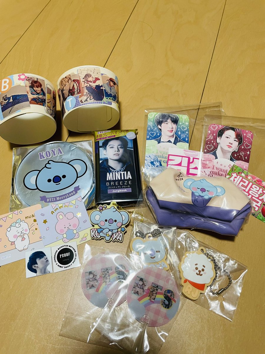 hana13_26's tweet image. アンプーカフェさんのBTS 9周年イベント行ってきました🍹
とってもステキな空間で癒されたよー❣️
会いたかったフォロワーさんにも会えてたくさんのソンムルまでいただいて、本当にありがとう😊
明日行く方も楽しんでくださいな💜

#Un’pue cafe #アンプーカフェ
#茨城ARMY