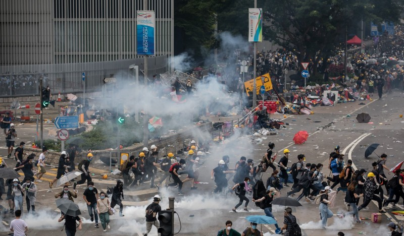 PMatthewsin's tweet photo. 2019.6.12
由果日開始，香港警察永遠都係香港人既仇人。

#光復香港
#時代革命 https://t.co/3wa5QnhU0K
