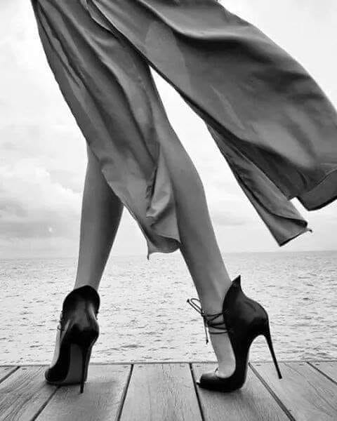 Petit__Rien's tweet image. Ne cours pas trop. 

Si c'est ta place, tu arriveras à l'heure, si ce n'est pas le cas, il n'y a pas d'urgence.