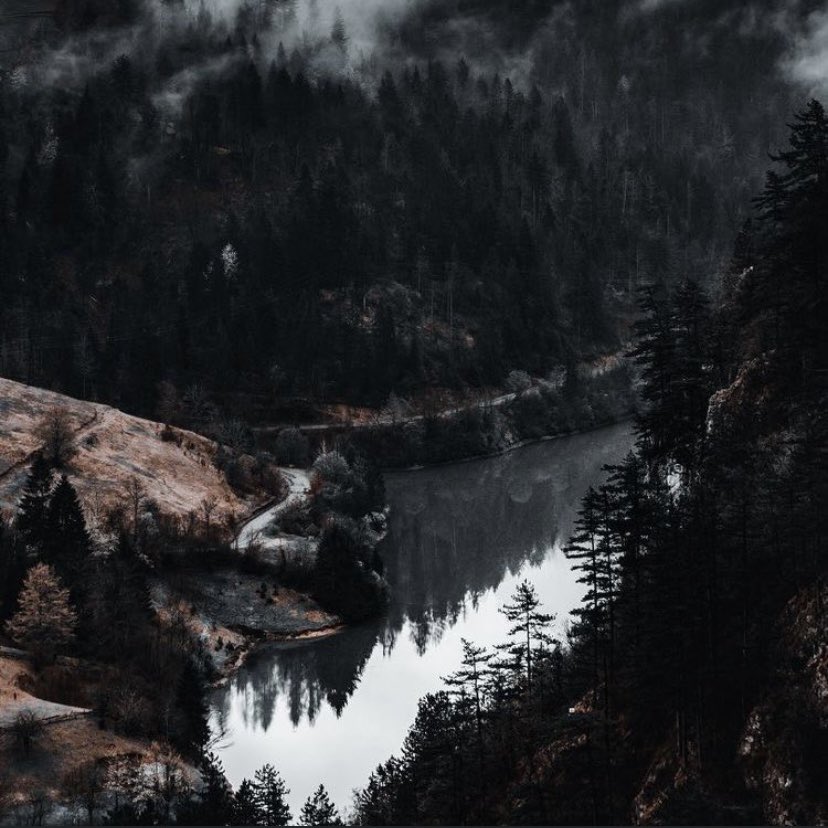 vancouverbby's tweet photo. when winter comes ⋆ jaywon

» post-apocalyptic au
» all the angst that ensues when two people in love are separated 
» eventual fluff to make up for the heartache 
» side sunki, heejake, markyong
» chapter links below 

https://t.co/x4CL4WdmZX https://t.co/gVDN4RcLnM