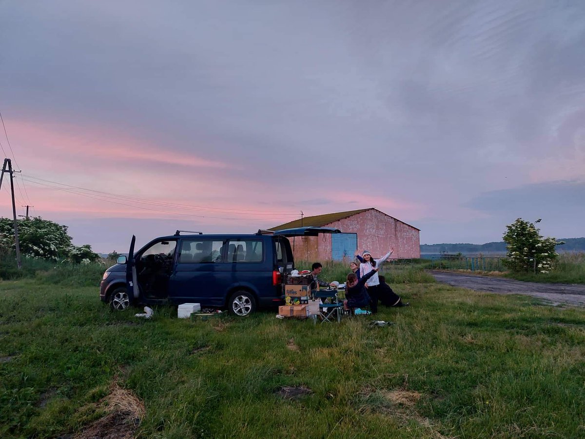 VojtechBrlik's tweet photo. Site 13 - commercial fishpond system but we caught all four species in just one day! ๐คฏ
Pawel (fishpond manager) offered us free accommodation and help a lot!
First Common Rosefinches and loads of mosquitos... ๐ northern vibes.
16/n
#ExpeditionGradient https://t.co/Bs8aLwtbIc