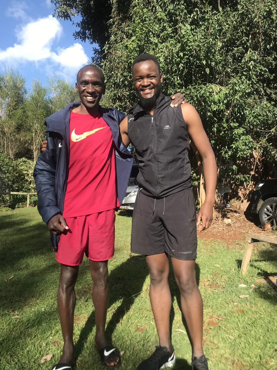 __EIvis's tweet photo. 📅 June 2022, on my birthday. 
📍Kaptagat, 🇰🇪.

Time stood still at 1:59:40pm as my life peaked! Honoured to have met the greatest marathoner of all time 🐐 in his natural habitat. A moment I'll cherish for the rest of my life. Thank you @EliudKipchoge 👑 for the warm welcome❤. https://t.co/8ixEdvmA59
