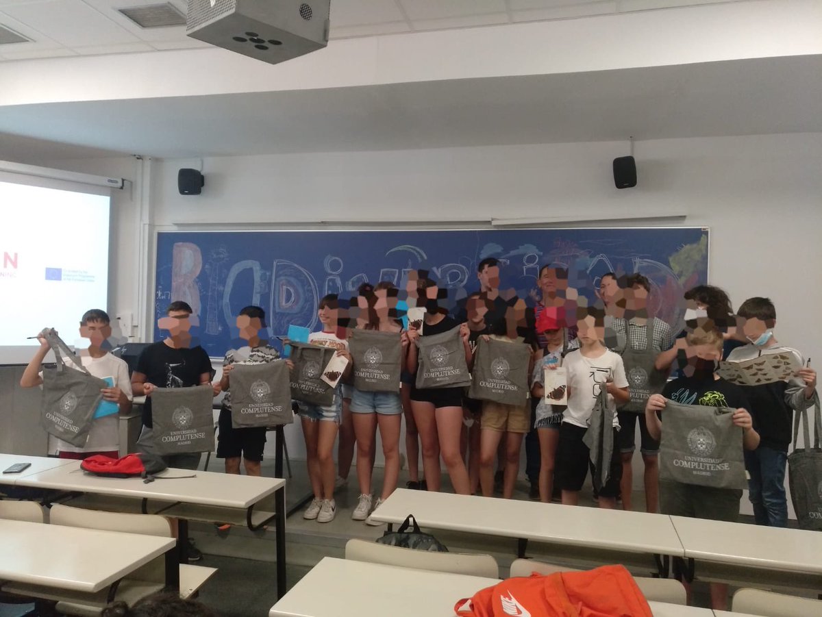 IES Luis García Berlanga (Coslada) tweet media