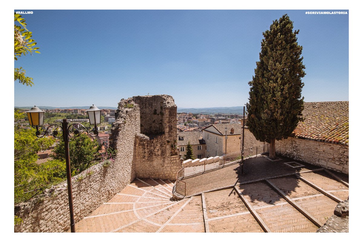 Buongiorno #Campobasso 🔴🔵

Ultimi due giorni per rinnovare il vecchio abbonamento
Lo Store sarà aperto oggi e domenica 12/06 (10.00-13.00 e 17.00-20.00) 

Per info scrivi all'email info@campobassocalcio.store
#rallmo #scriviamolastoria #molise