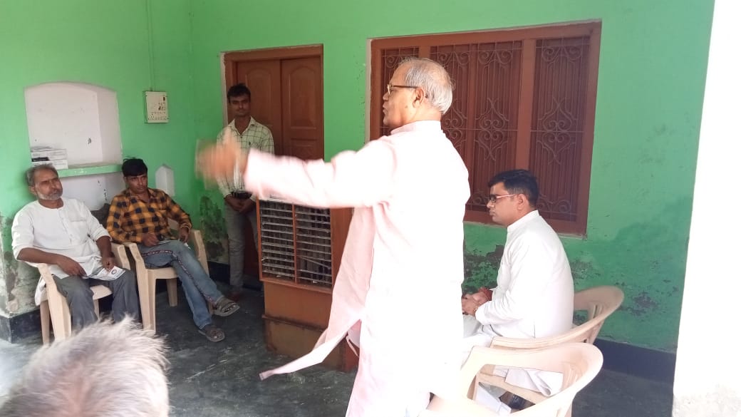 rc_tomarBJP's tweet photo. आज धौलाना विधानसभा के सौलाना ग्राम में जनसंपर्क कर स्नेही ग्रामवासियों को केंद्र की मोदी सरकार की आठ वर्ष की उपलब्धियों के बारे में जागरुक करते हुए। https://t.co/3gSxMZyaq6