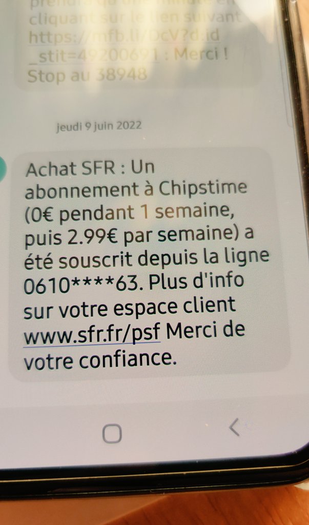 josswala's tweet photo. #arnaque #cashinvestigation #enquete L'offre #chipstime est un service de #MobileMediaCom , société au CA de 19 millions (2013... Rien depuis ?) gérée par M-CORP, une autre société au capital de 2,5 millions, et gérée par un certain Philippe Moyal. https://t.co/u6UQfTSgrY