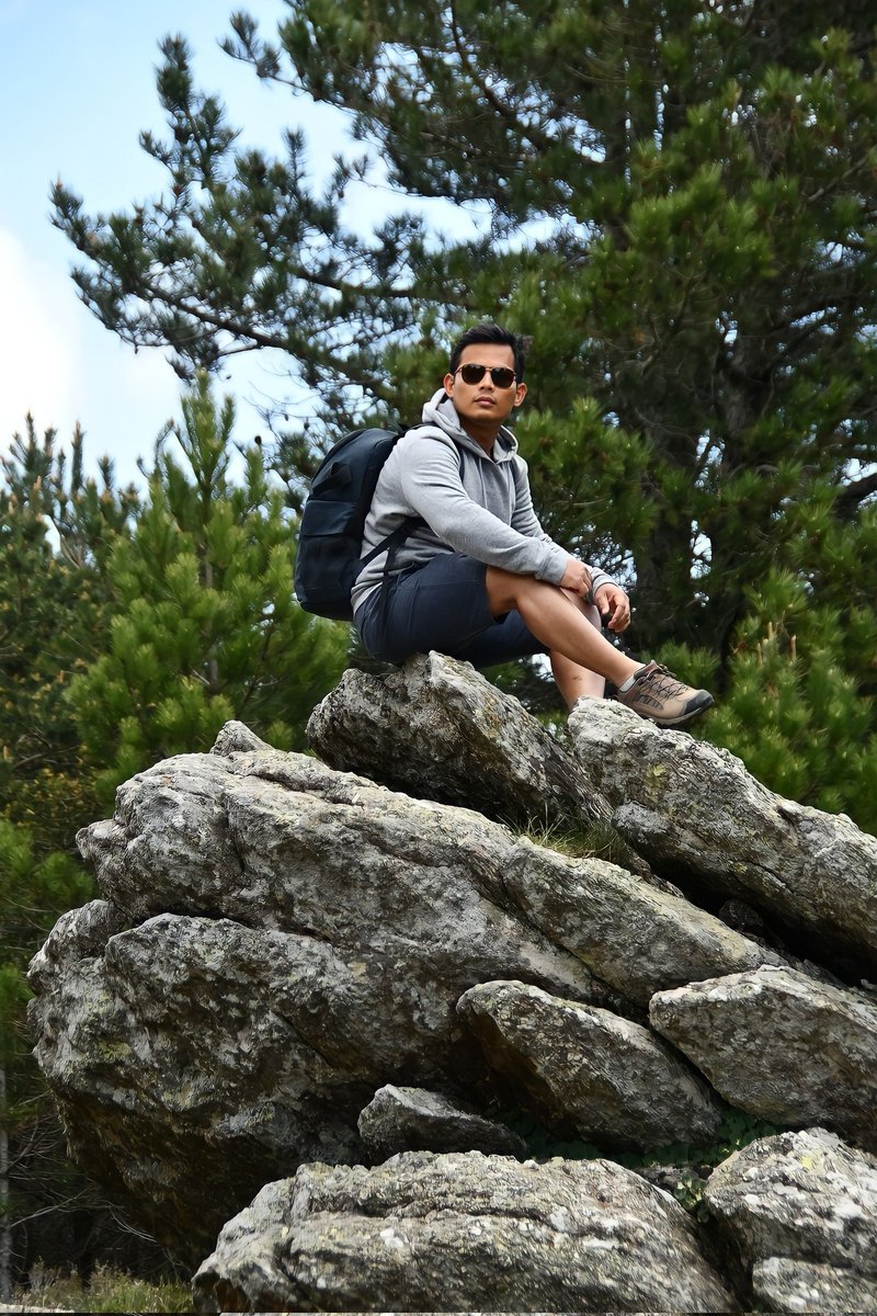 Hadeetweet's tweet photo. Somewhere in south france https://t.co/knC1PR2gNX