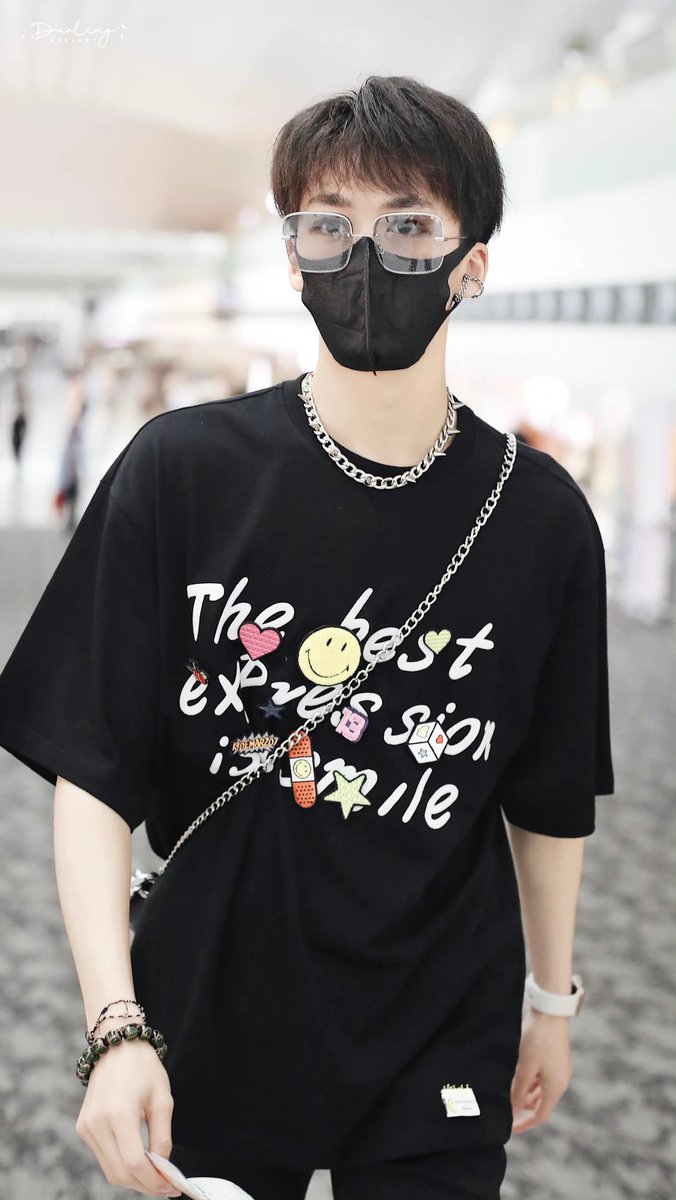 wanwiwajj's tweet photo. หล่อชห อย่าทำหน้าดุได้มั้ย🥺😎 https://t.co/60Aq1OWH8J