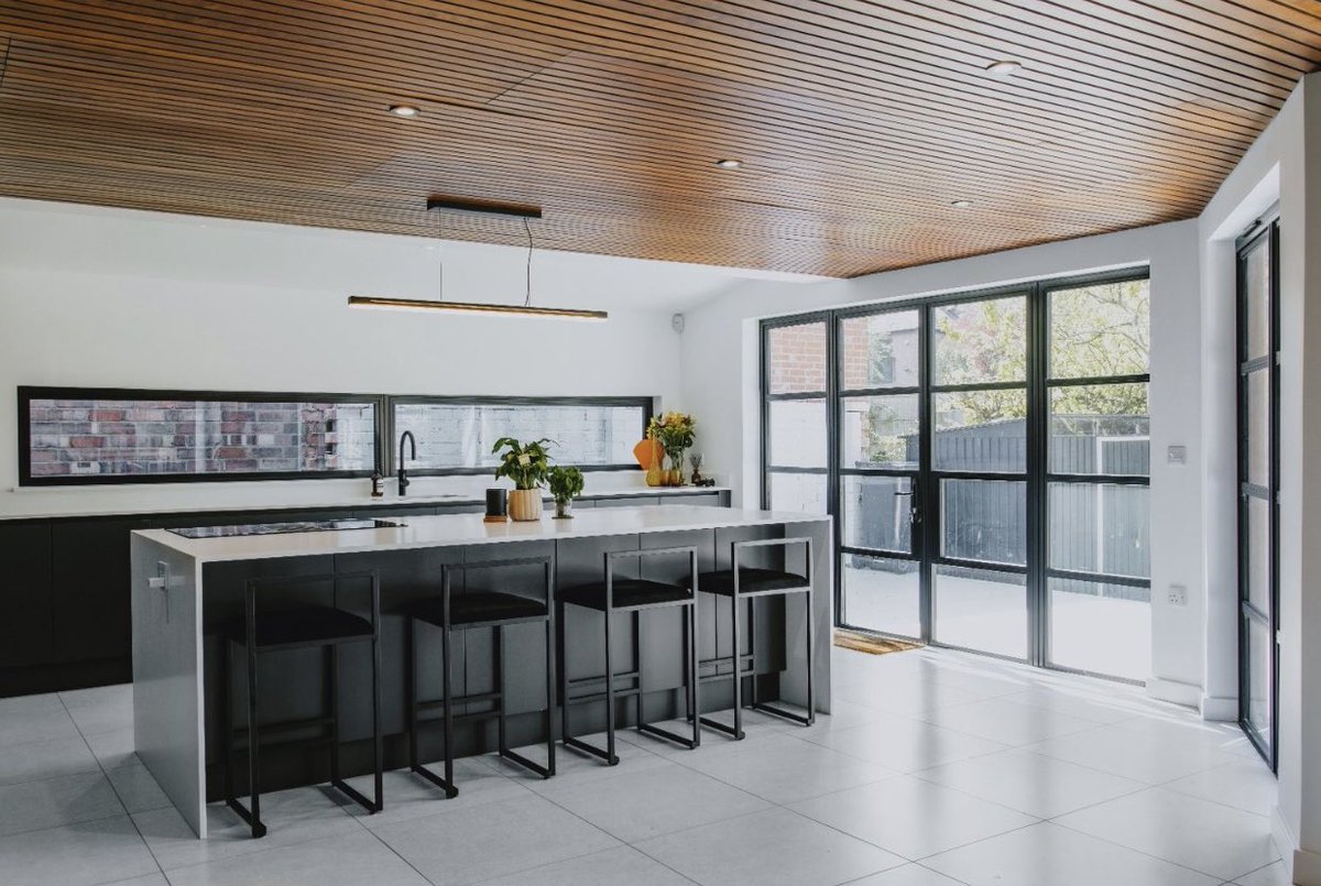 Our slimline HALO E Aluminium Door system is a great alternative to costly steel doors. The same industrial or heritage look can be achieved but with far superior thermal values and delivery times.

The HALO External system provides the ideal solution for modern Uber designs