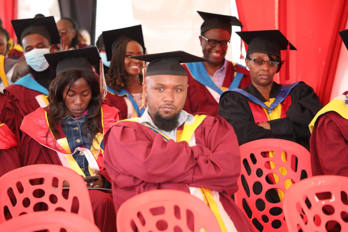 AmrefStudents's tweet photo. #AMIU3rdGraduation
#AMIUClassof2022
Moments
@AmrefUniversity https://t.co/AfOUxm6265
